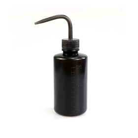 Fekete műanyag csőrös vizes palack 250 ml